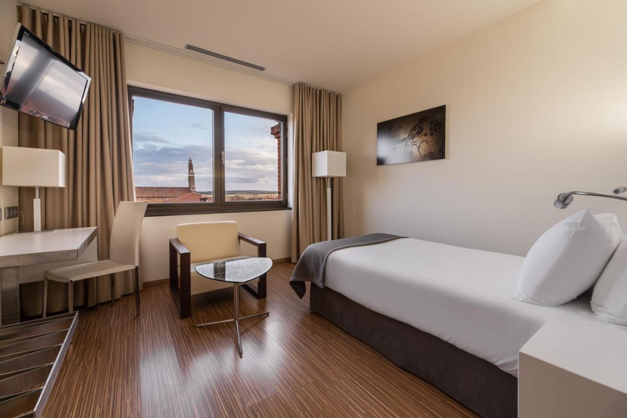 Eurostars Via De La Plata Hotel Astorga Kültér fotó