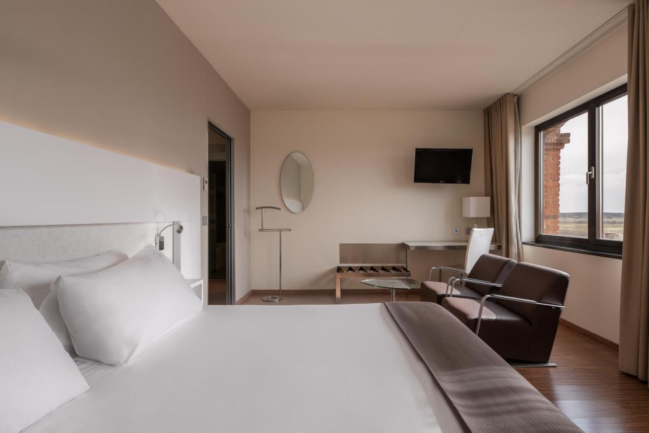 Eurostars Via De La Plata Hotel Astorga Kültér fotó