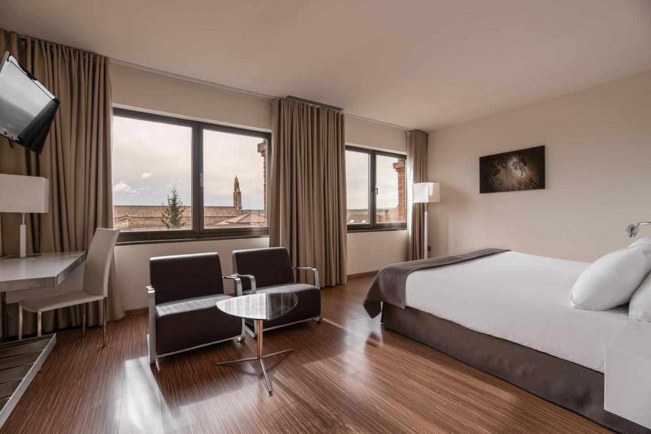 Eurostars Via De La Plata Hotel Astorga Kültér fotó